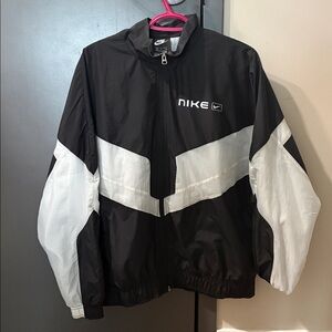 Nike Black and White Chevron Windbreaker Jacket